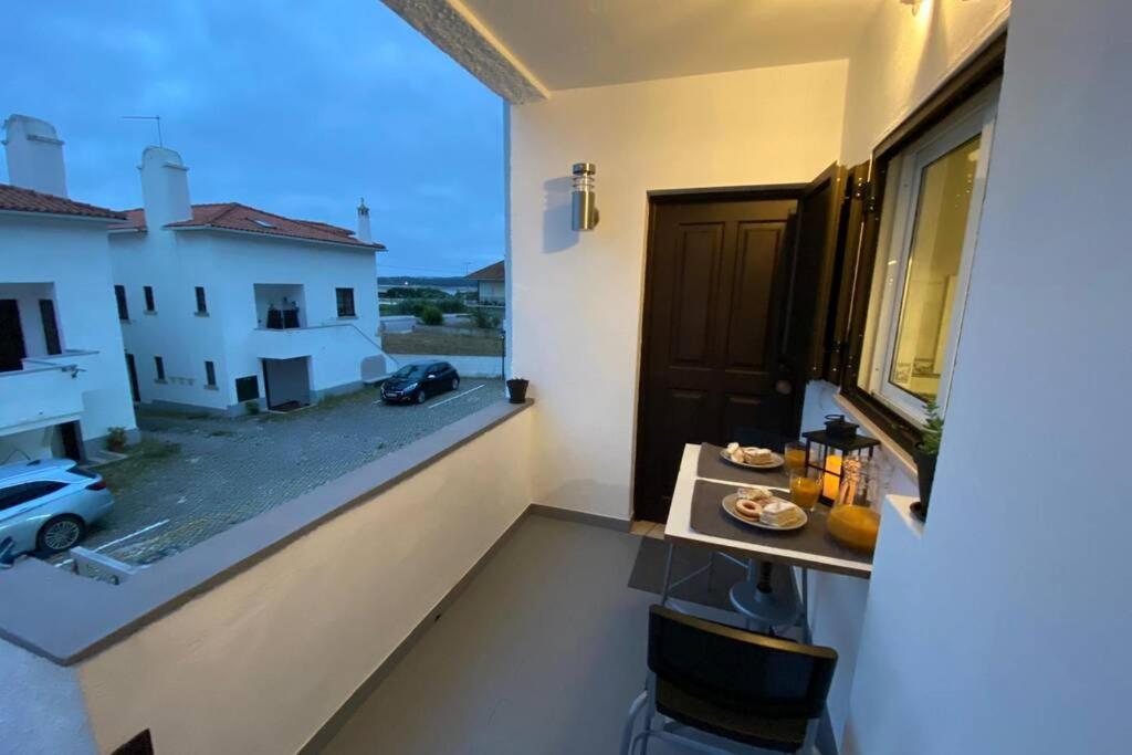 Blue Lagoon - Condominio Fechado Lagoa De Obidos 포즈도아렐로 외부 사진