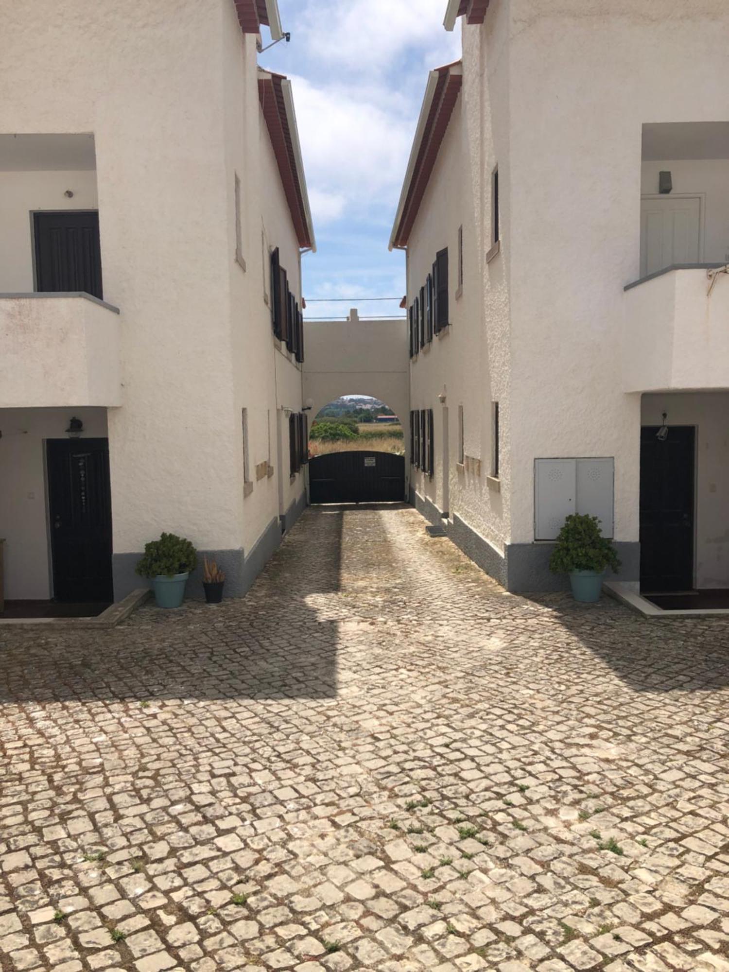 Blue Lagoon - Condominio Fechado Lagoa De Obidos 포즈도아렐로 외부 사진